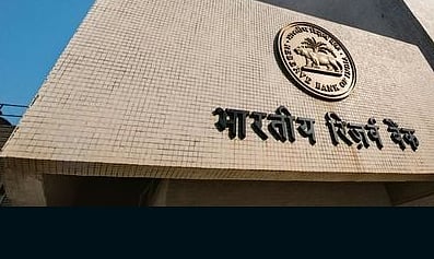 غریبوں پر ظلم اور امیروں پر رحم... دیوندر شرما