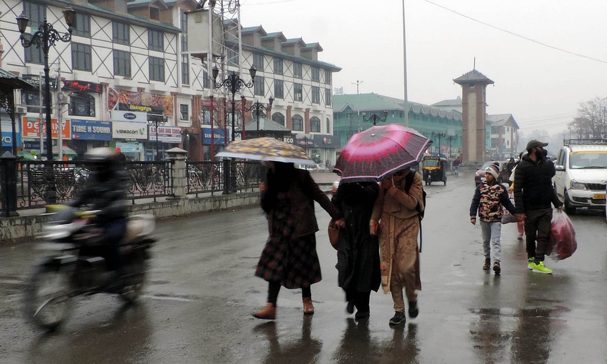 دہلی سمیت کچھ ریاستوں میں آندھی اور تیز ہوائیں چلنے کا امکان