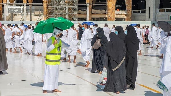 عمرہ کرنے گئیں 3 پاکستانی بزرگ خواتین کو سعودی عرب نے کیوں سنائی 25-25 سال کی سزا؟