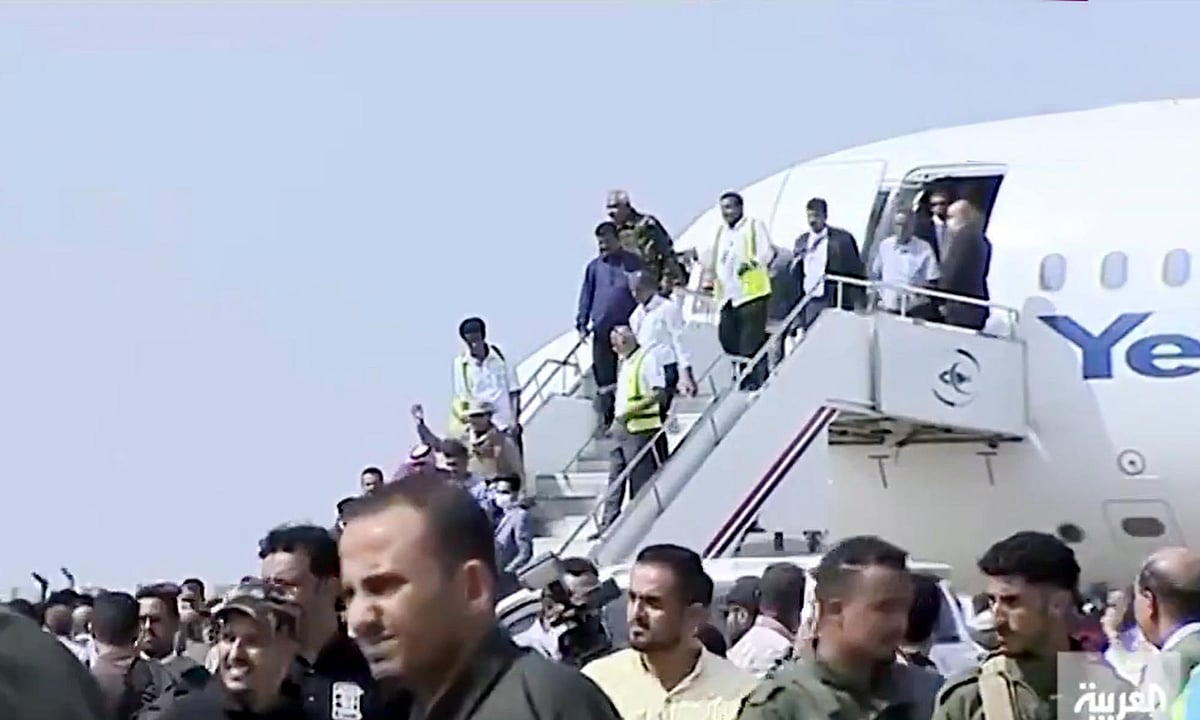 یمن: عدن ایئرپورٹ پر وزیر اعظم کے طیارے پر حملہ، 26 افراد ہلاک،  متعدد زخمی