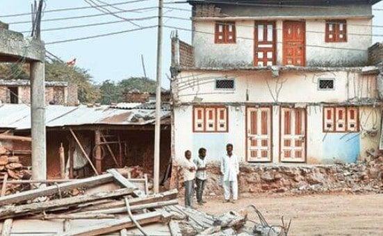 اندور میں ہوئے پتھراؤ کے بعد اقلیتوں پر ظلم کی انتہا، توڑے گئے مزید 13 گھر