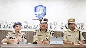 حیدرآباد میں جرائم پیشہ افراد کے خلاف شکنجہ کسنے کے لیے پولیس نے چلایا ’آپریشن کَوچ‘