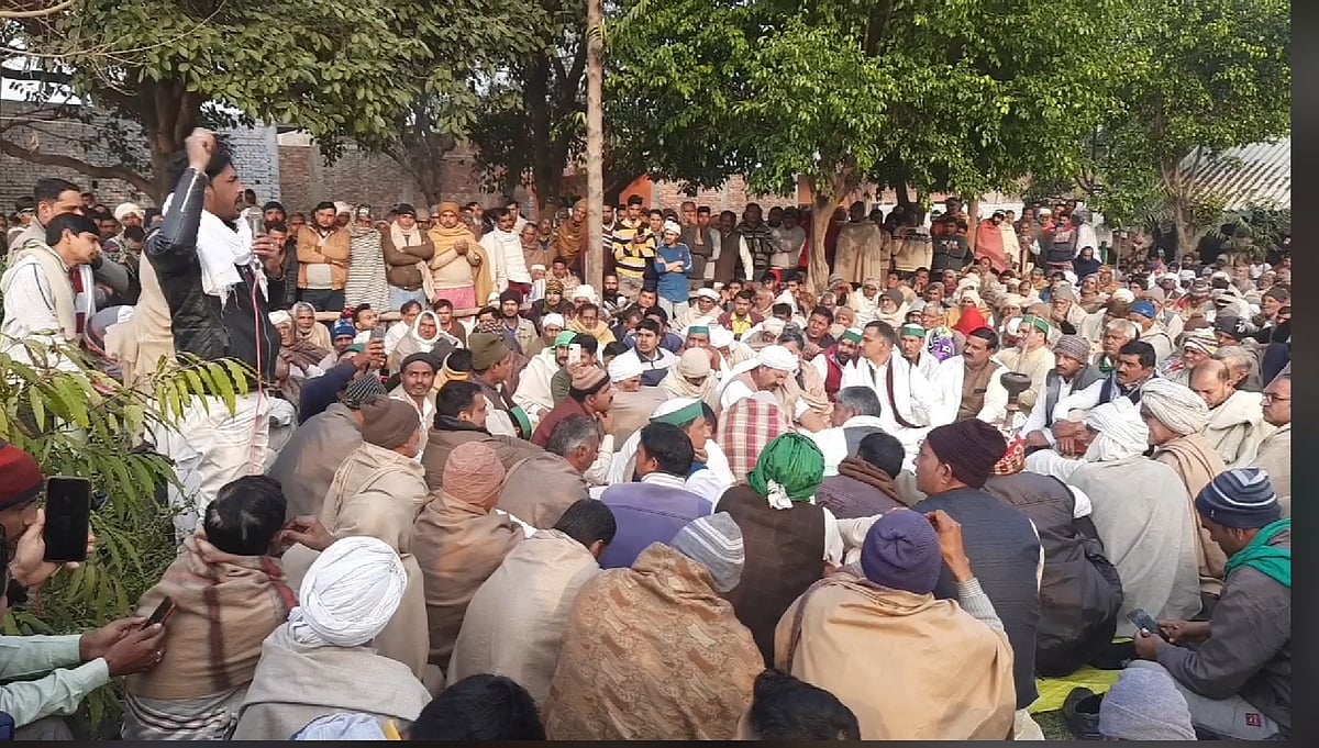 ٹکیت کے گاؤں میں جمع ہوئے ہزاروں کسان، مظفرنگر میں آج طلب کی گئی مہاپنچایت