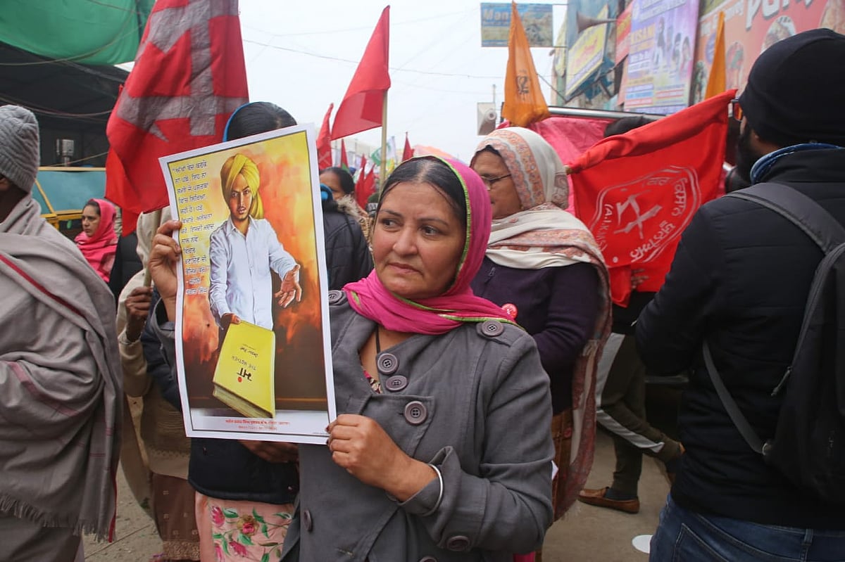 کسان تحریک: بھگت سنگھ کی بھانجی پہنچی سنگھو بارڈر، کہا ’حکومت کو ہماری بات ماننی ہوگی‘