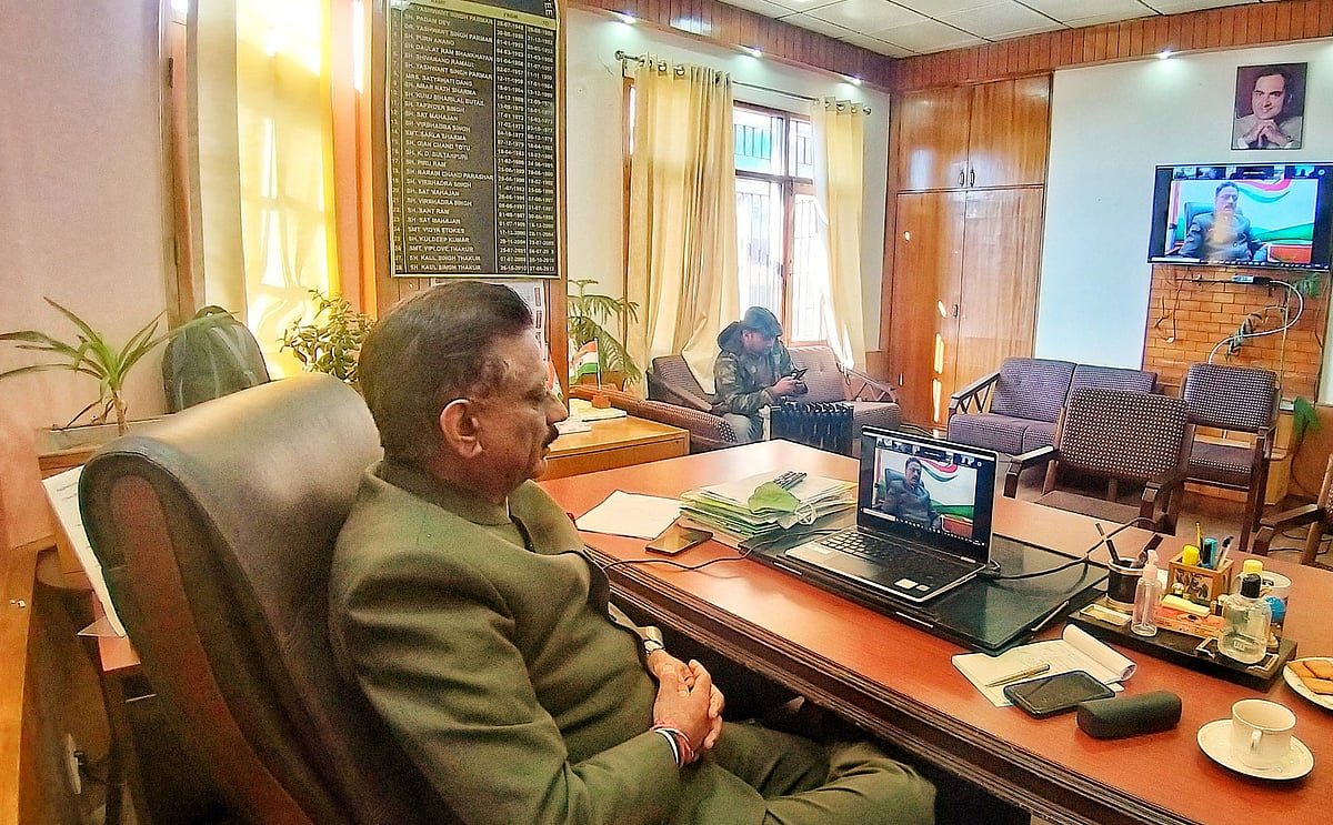 ہماچل پردیش حکومت بیوروکریسی کے سامنے لاچار: کانگریس