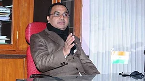 بی جے پی کو نہیں مسلمانوں کو اپنا کنڈیشنڈ ذہن بدلنا چاہئے: بی جے پی کی رائے