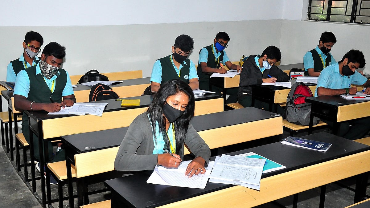 علامتی، تصویر آئی اے این ایس