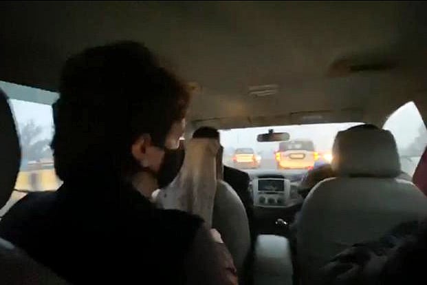 پرینکا گاندھی رام پور دورے کے لئے روانہ، مہلوک کسان نوریت کے اہل خانہ سے ملاقات کریں گی