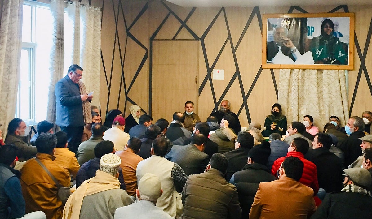 سابق وزیر اعلیٰ محبوبہ مفتی ایک بار پھر پی ڈی پی کی صدر منتخب