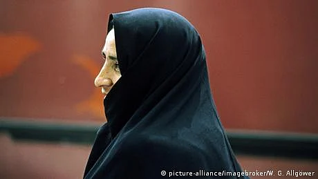 مشرق وُسطیٰ - کیا لوگ مذہب اسلام سے دور ہو رہے ہیں؟