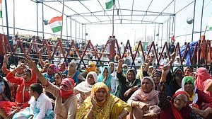 کامیاب کسان تحریک کا ایک سال: کیا حکومت ’شہریت ترمیمی قانون‘ کو بھی واپس لینے پر مجبور ہوگی؟