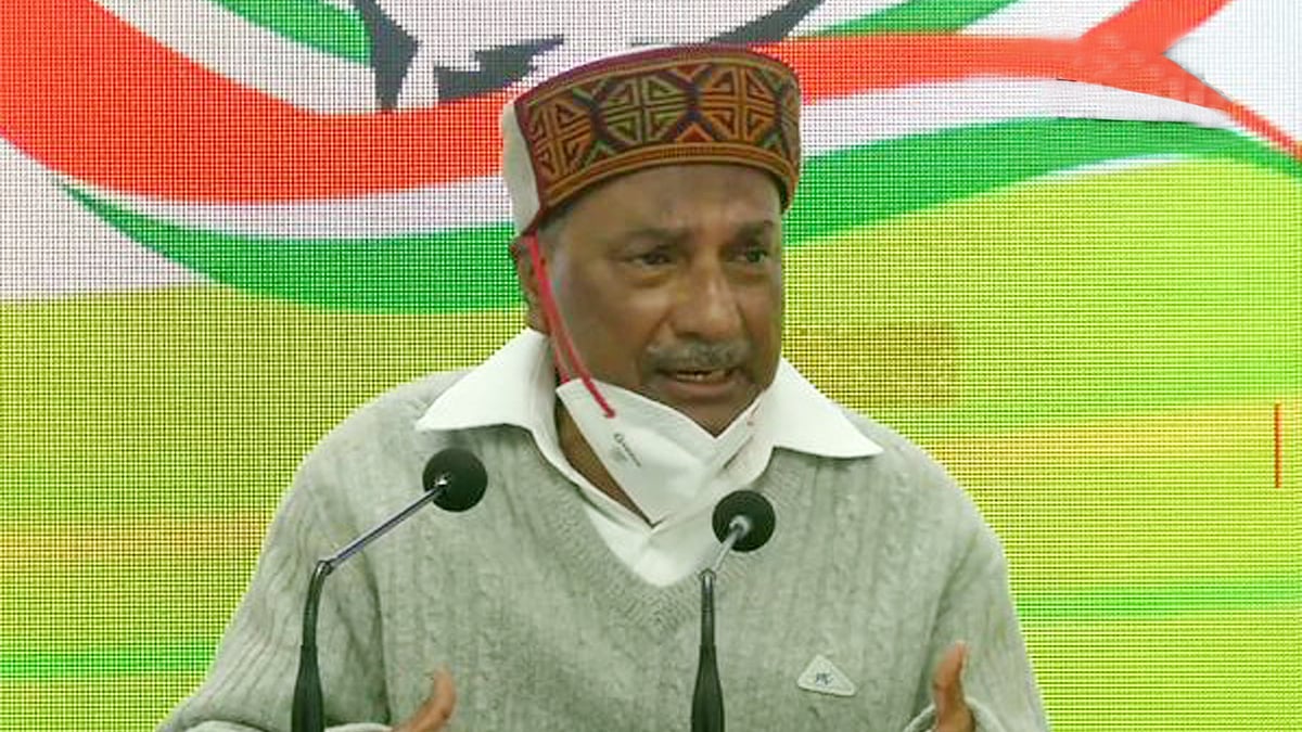 سابق وزیر دفاع اے کے انٹونی / تصویر بشکریہ ٹوئٹر / @ANI