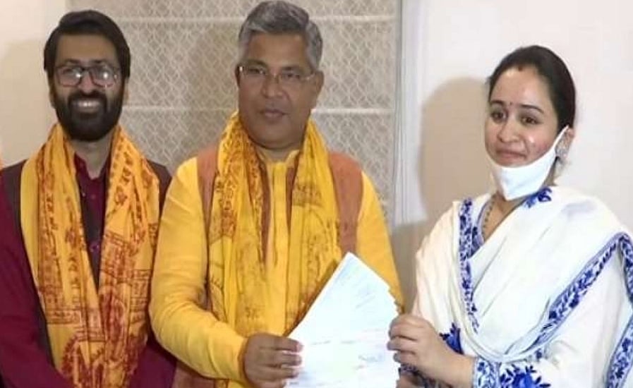 رام مندر تعمیر کے لئے ملائم سنگھ کی چھوٹی بہو اپرنا یادو نے دیئے 11 لاکھ روپے