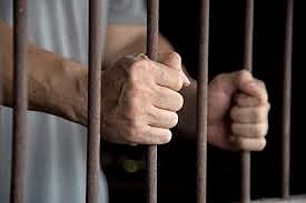 دو معصوم بچوں کو زہر دے کر قتل کرنے کے الزام میں چچی کو عمر قید