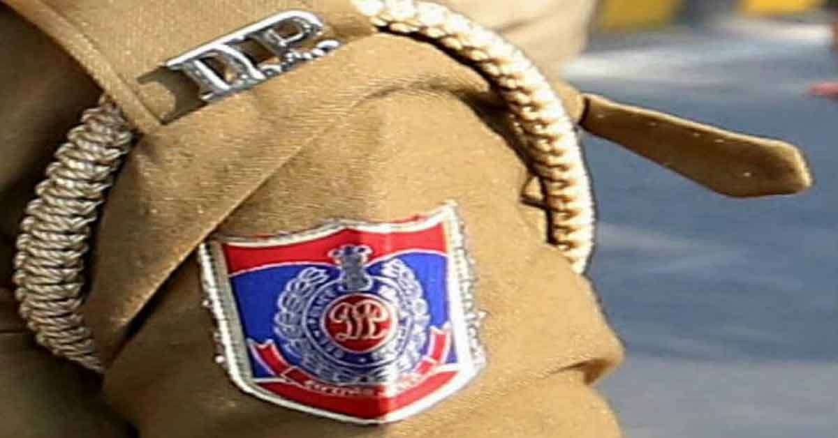 دہلی : سب انسپکٹر نے کار پارکنگ تنازعہ میں بزرگ جوڑے کی پٹائی کی، معاملہ درج