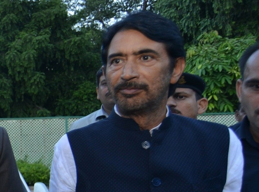 بی جے پی حکومت دن دھاڑے عوام کو لوٹ رہی ہے: غلام احمد میر کا الزام