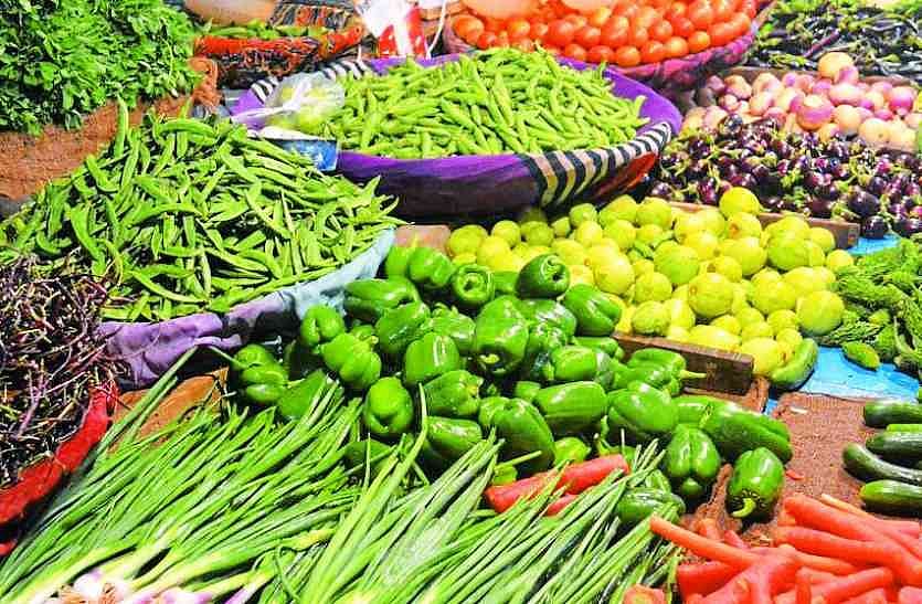 الور میں ایجنٹوں کی ہڑتال کے سبب کسانوں نے سبزی سڑک پر فروخت کی