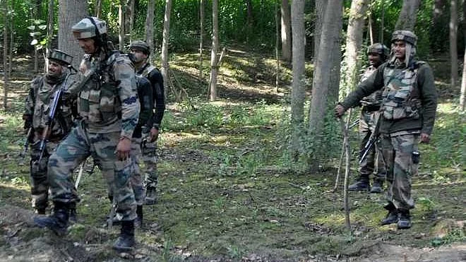 کشمیر کے شوپیاں میں تصادم / فائل تصویر