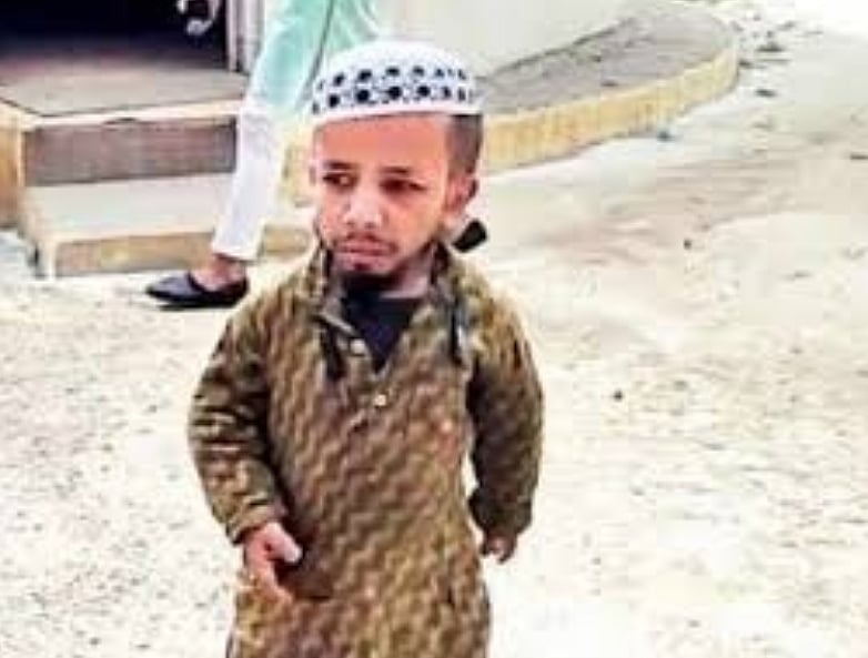دو فٹ کے عظیم کی شریکِ حیات کے لئے تلاش ختم، بشریٰ سے کریں گے نکاح