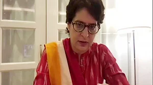بڑے پیمانے پر ویکسین اور ادویات ایکسپورٹ کی گئیں، ملک کو ترجیح کیوں نہیں دی گئی! پرینکا گاندھی کا مودی حکومت پر حملہ