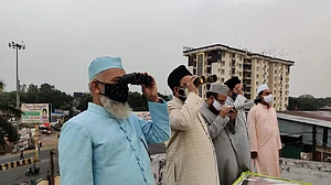 عید مبارک! ہندوستان میں شوال کا چاند نظر آیا، کل ہوگی عید، کچھ ریاستوں میں سیکورٹی کے سخت انتظامات