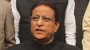 ہیٹ اسپیچ معاملے میں سماجوادی پارٹی لیڈر اعظم خان قصووار قرار، رامپور کورٹ نے سنائی 2 سال قید کی سزا