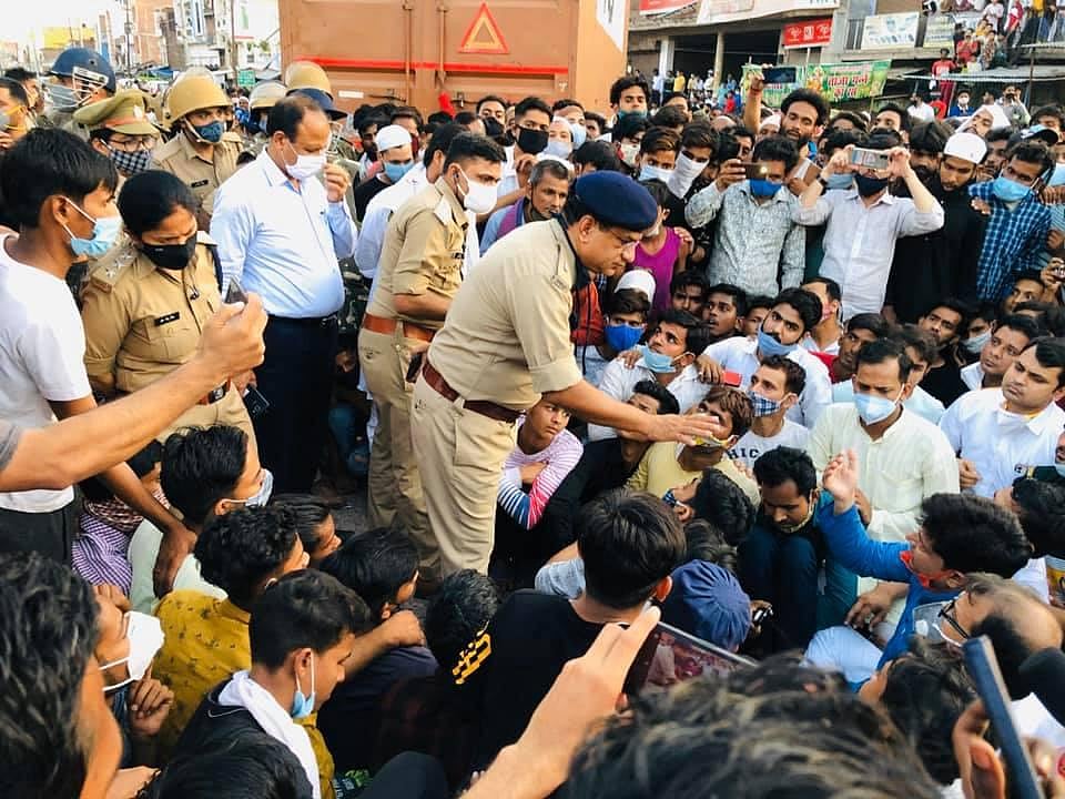 لاک ڈاؤن میں سبزی بیچنے پر فیصل نامی نوجوان کا پیٹ پیٹ کر قتل، پولیس والوں کے خلاف مقدمہ درج
