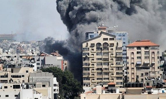 اسرائیل کی بمباری سےغزہ کے آٹھ لاکھ مکین پینے کے پانی سے محروم