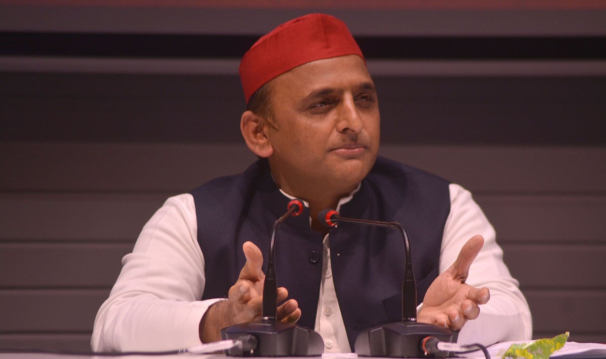 ’بند اسکول کھلے گا، تو پی ڈی اے پڑھے گا‘، یوم اساتذہ کے موقع پر اکھلیش یادو کا یوگی حکومت پر طنز