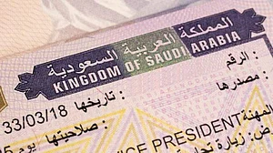 سعودی عرب: 20 ممالک کے باشندوں کے ویزوں میں مفت توسیع کی سہولت