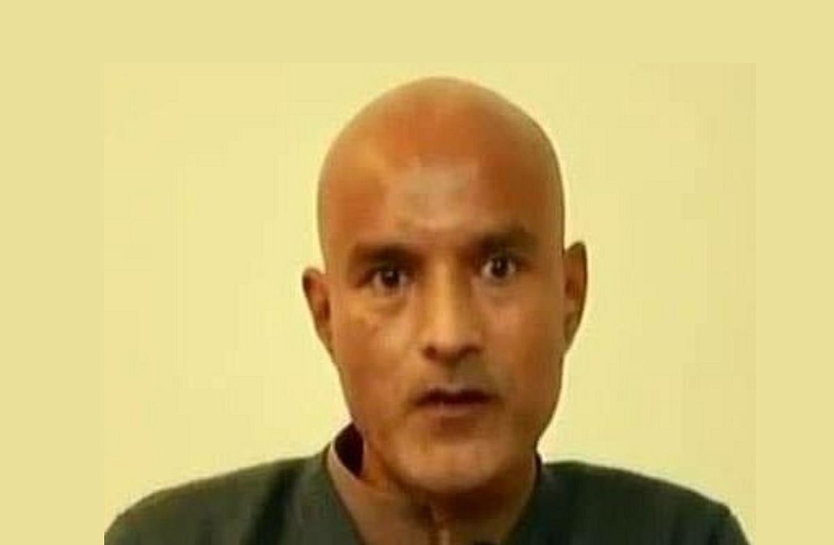 پاکستانی وزیر خارجہ نے کلبھوشن جادھو معاملے کی پیچیدگی کا ذمہ دار نواز شریف کو ٹھہرایا