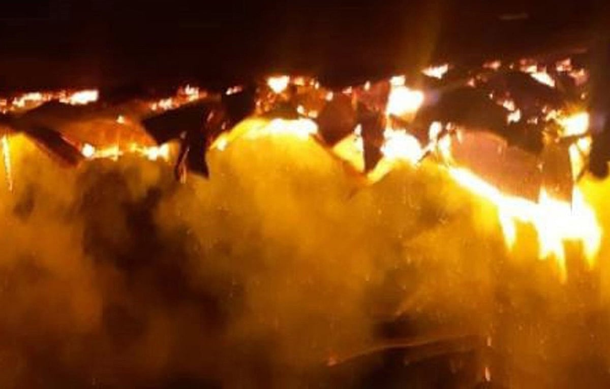 مہاراشٹر: پٹاخہ فیکٹری میں دھماکہ سے افرا تفری، کئی کلو میٹر تک گھروں کو پہنچا نقصان