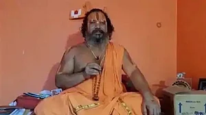 رام مندر کے نام پر کئی اداروں نے بٹوری رقم، مہنت پرمہنس نے امت شاہ کو لکھا خط