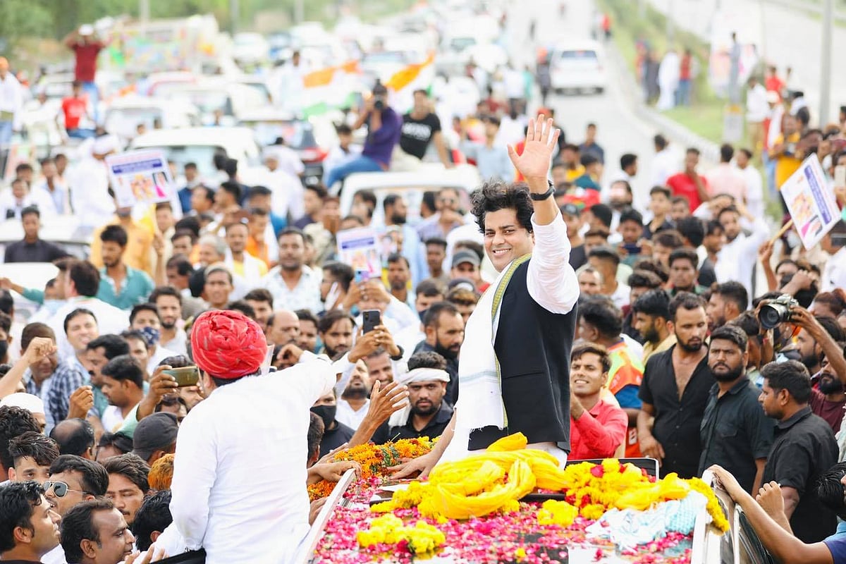 مرکز کی مودی حکومت اقلیتی طبقہ کے ساتھ دوہری پالیسی اختیار کر رہی ہے: عمران پرتاپ گڑھی