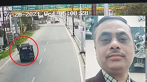 جھارکھنڈ: گینگسٹروں کی ضمانت نامنظور کرنے والے جج کا آٹو سے ٹکر مار کر قتل! ہائی کورٹ کا از خود نوٹس