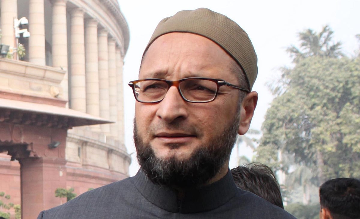 لوک سبھا: اویسی نے حلف برداری کے بعد ’جئے بھیم، جئے میم، جئے فلسطین‘ کا لگایا نعرہ، بی جے پی اراکین پارلیمنٹ ناراض