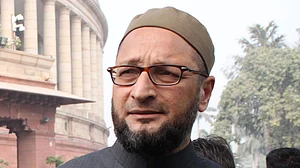 لوک سبھا: اویسی نے حلف برداری کے بعد ’جئے بھیم، جئے میم، جئے فلسطین‘ کا لگایا نعرہ، بی جے پی اراکین پارلیمنٹ ناراض