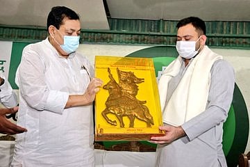 نتیش حکومت کو لگا ایک اور جھٹکا، سابق جنتا دل یو رکن اسمبلی آر جے ڈی میں شامل