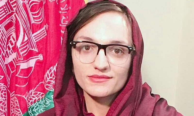 ’میں منتظر ہوں، طالبانی آئیں اور ہمیں مار ڈالیں‘، افغانستان کی پہلی خاتون میئر ظریفہ غفاری کا بیان