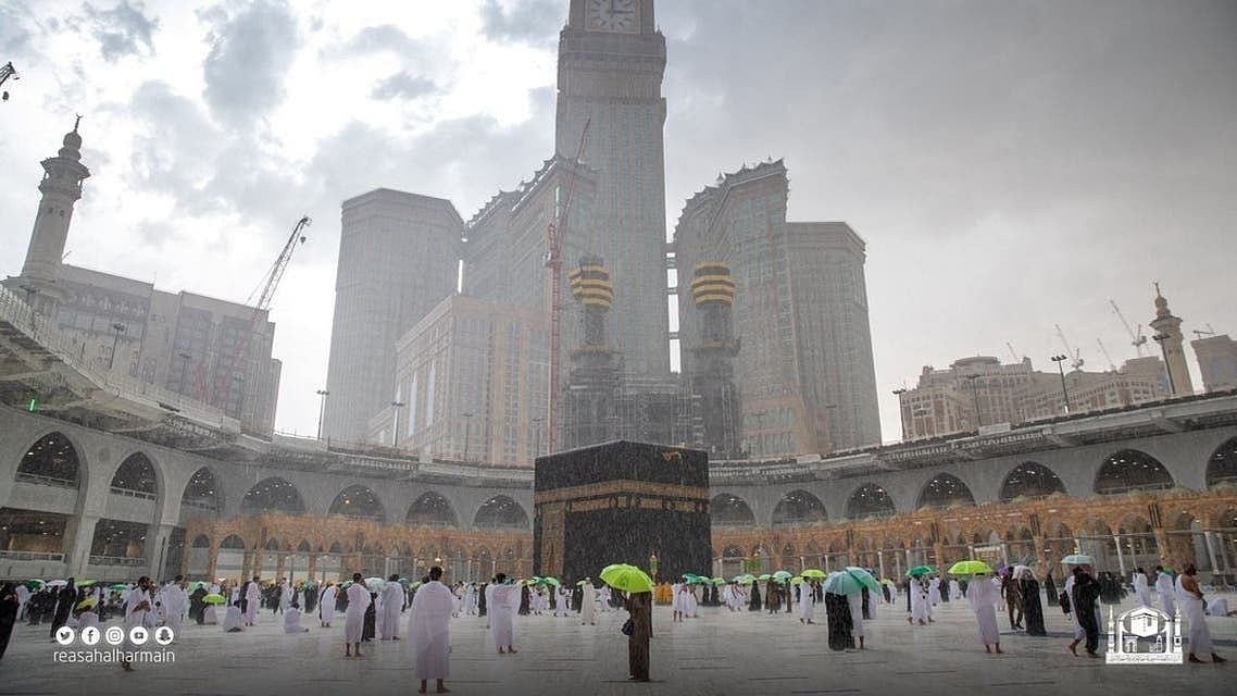 حج و عمرہ کمپنیوں نے آج سے عمرہ زائرین کا استقبال شروع کر دیا