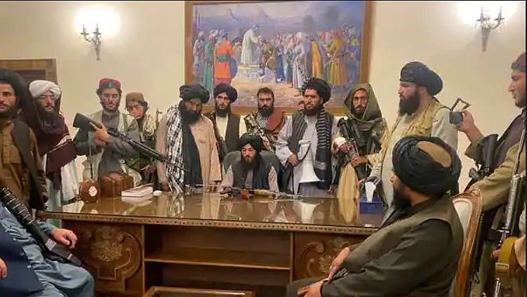 دنیا دیکھنا چاہتی ہے کہ طالبان کے قول وفعل میں کتنی مماثلت ہے؟