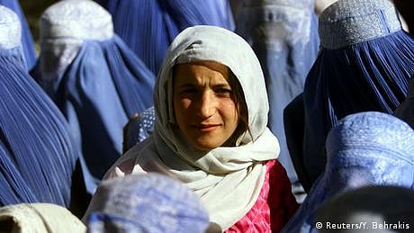 طالبان کی پیش قدمی سے افغان خواتین خوفزدہ 