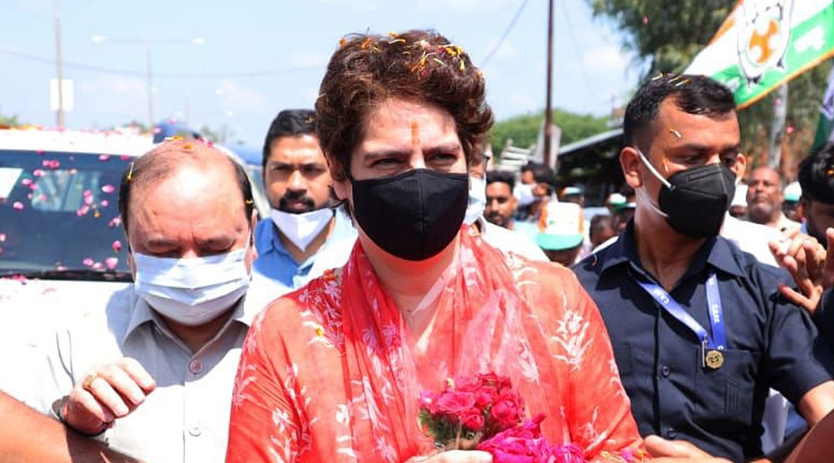 پرالی جلانے کو لے کر کسانوں پر درج کیس واپس لینے کا فیصلہ یوگی حکومت کا ڈرامہ: پرینکا