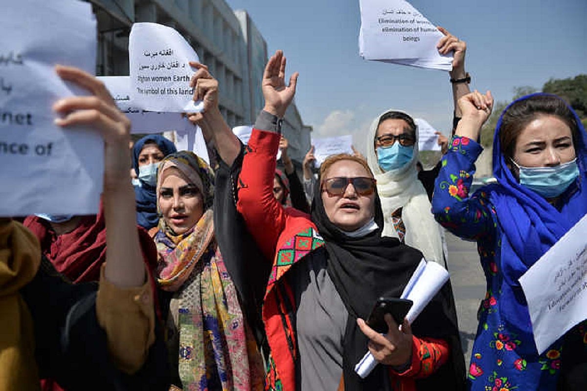 افغانستان: طالبان حکومت کے خلاف حقوق کو لے کر خواتین کا مظاہرہ