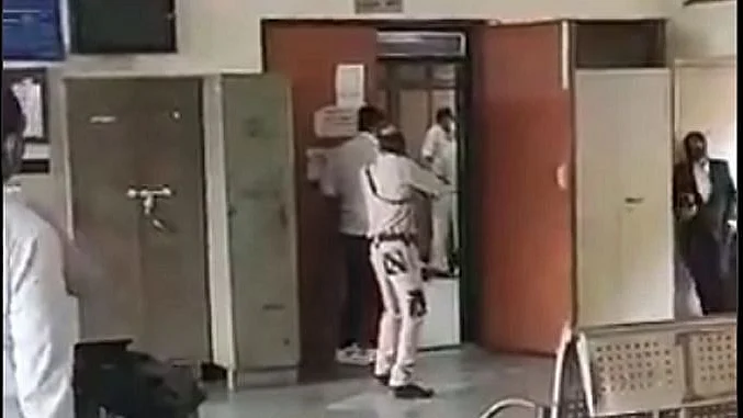 تصویر سوشل میڈیا