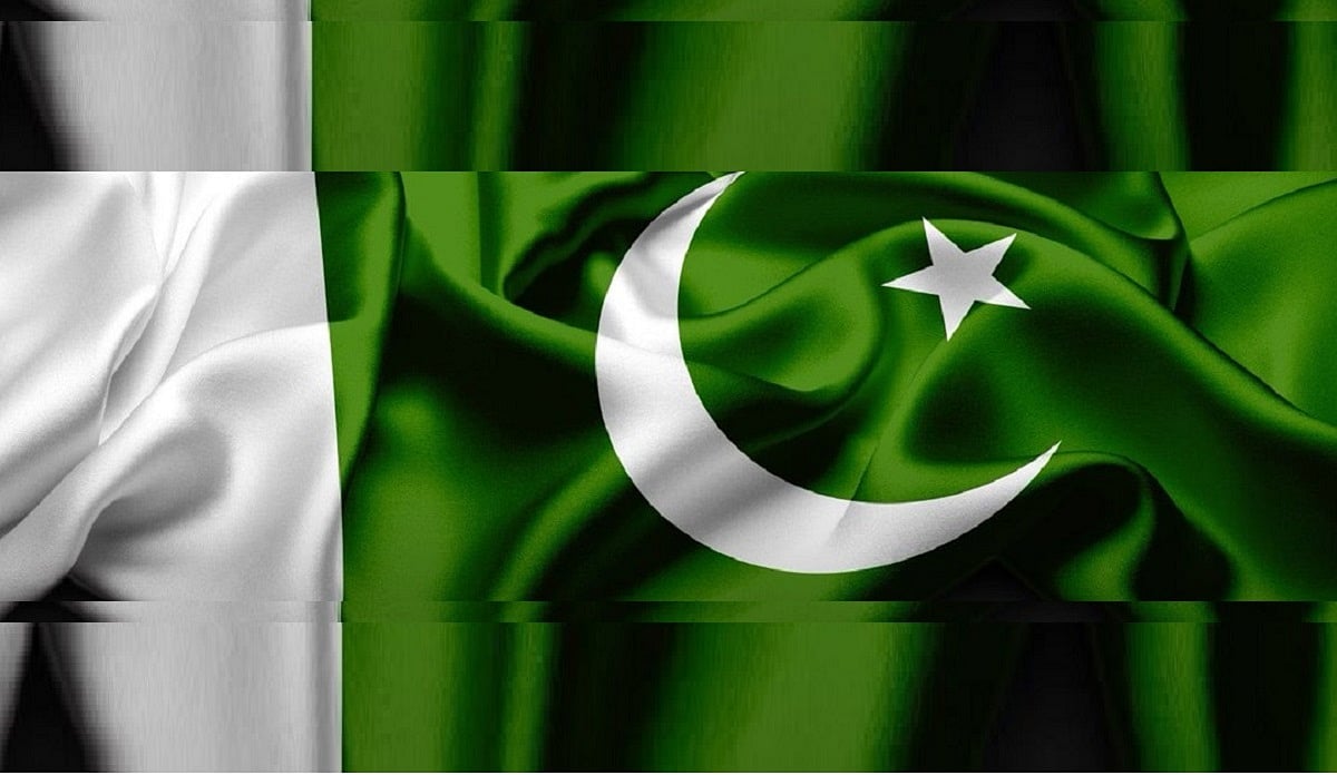 پاکستان: پی ٹی آئی لیڈران کے بعد اب صحافیوں کی گرفتاری کا سلسلہ شروع، فوج کے خلاف منھ کھولنے پر کارروائی!