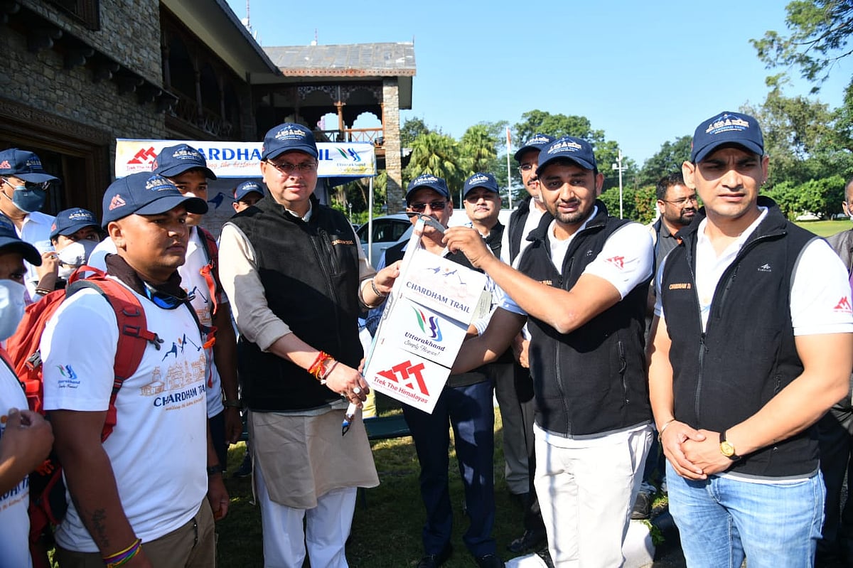 چار دھام کے قدیم راستوں کو تلاش کرنے نکلی 25 رکنی ٹیم، 50 دن چلے گی یہ مہم