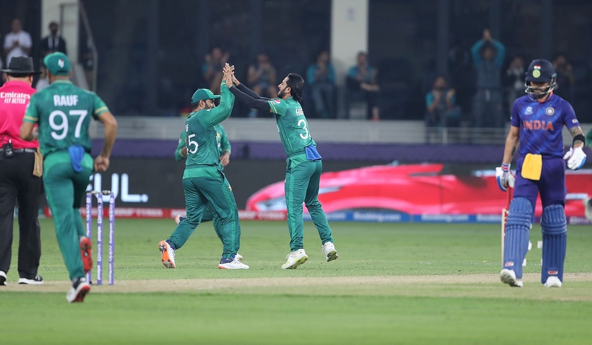 پاکستان نے ہندوستان کو 10 وکٹوں سے شکست دی