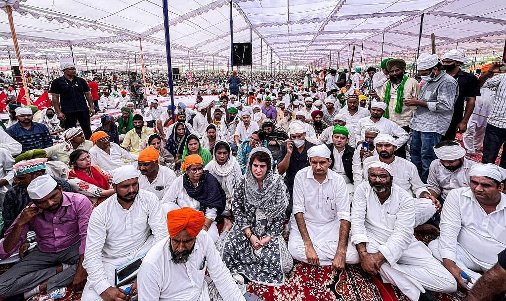 لکھیم پور کھیری: مہلوک کسانوں کی ’اَنتم اَرداس‘ میں پرینکا گاندھی کی شرکت، اجے للو اور دیپیندر ہڈا بھی رہے ساتھ