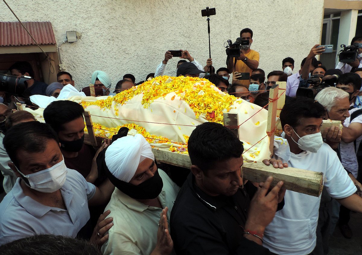 کشمیری سماج کے لیے مکھن لال بندرو کی ہلاکت بہت بڑا نقصان: حریت کانفرنس